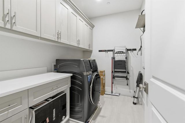 10922 Shadowport Ct, Stockton, CA 95219