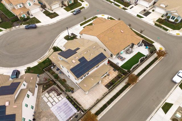 10922 Shadowport Ct, Stockton, CA 95219