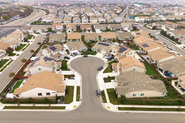 10922 Shadowport Ct, Stockton, CA 95219