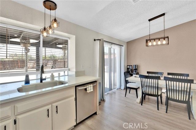 14769 Nanticoke Road, Apple Valley, CA 92307