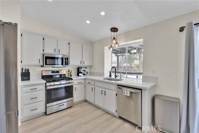 14769 Nanticoke Road, Apple Valley, CA 92307