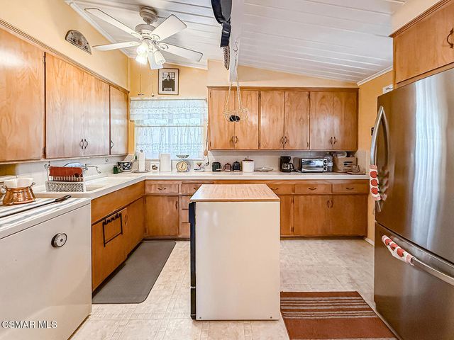 7847 Ranchito Avenue, Panorama City, CA 91402