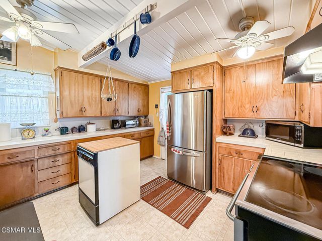 7847 Ranchito Avenue, Panorama City, CA 91402