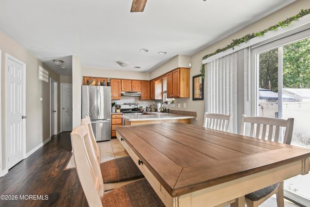 38 Edna Court, Toms River, NJ 08755