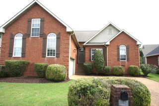 1102 Fairways, Lebanon, TN 37087