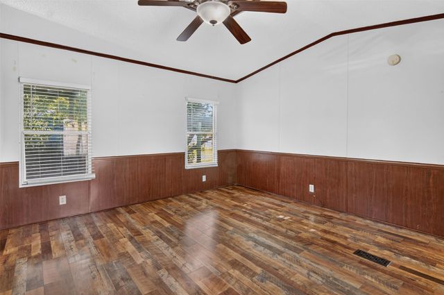 2307 NE 2nd Street, Mineral Wells, TX 76067