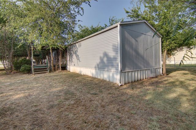 2307 NE 2nd Street, Mineral Wells, TX 76067