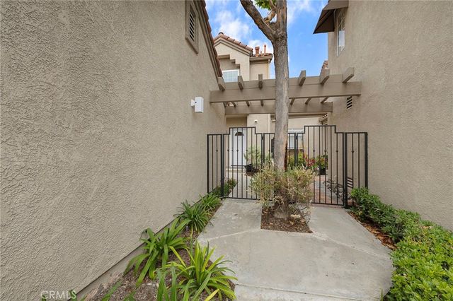 21852 Bahamas 16, Mission Viejo, CA 92692