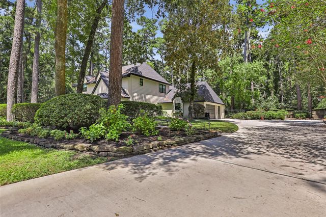 7 Summit Lake Drive, Kingwood, TX 77339
