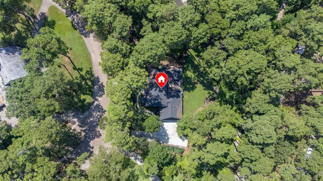 7 Summit Lake Drive, Kingwood, TX 77339