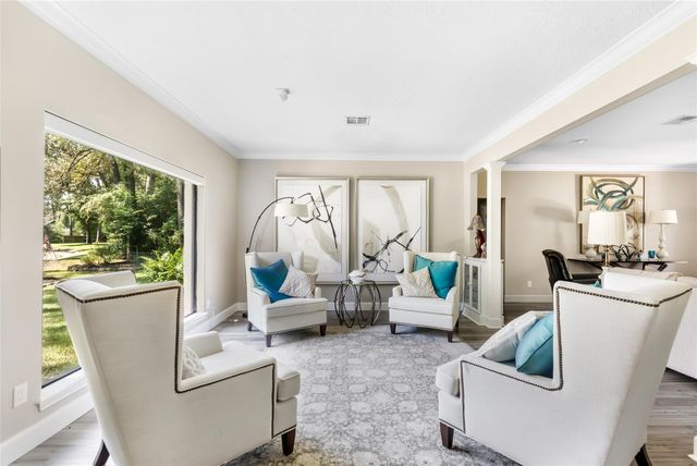 7 Summit Lake Drive, Kingwood, TX 77339