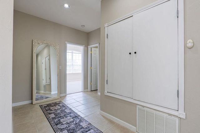 18831 Rockcreek Road, Harrah, OK 73045