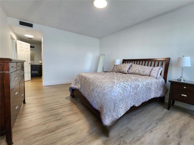 3505 S Ocean Dr 1020, Hollywood, FL 33019