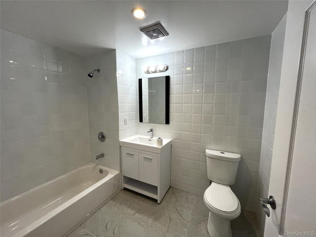 7026 Queens Boulevard 2A, Woodside, NY 11377