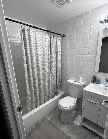 7026 Queens Boulevard 2A, Woodside, NY 11377