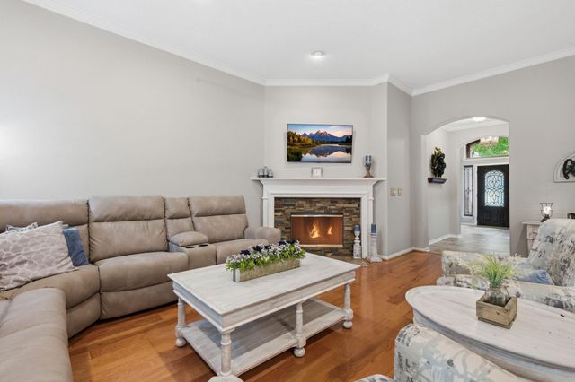 119 N Acacia Park Circle, Spring, TX 77382