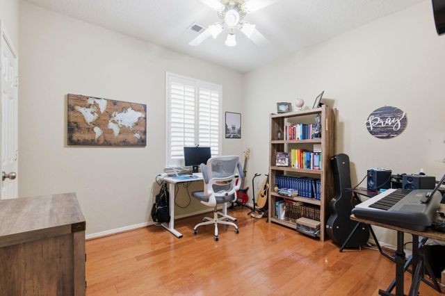 119 N Acacia Park Circle, Spring, TX 77382