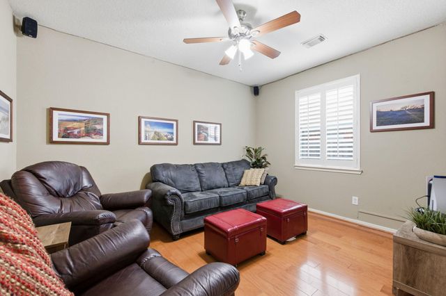 119 N Acacia Park Circle, Spring, TX 77382