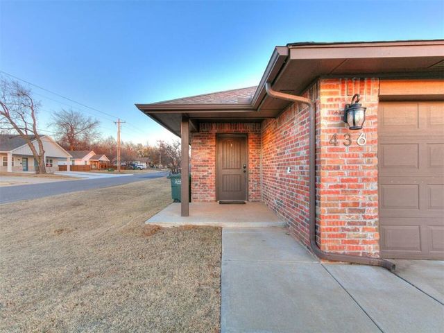 436 Chalk Hill Court, Edmond, OK 73003