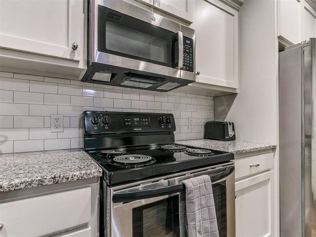 436 Chalk Hill Court, Edmond, OK 73003