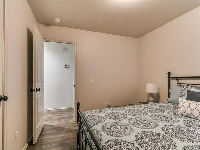 436 Chalk Hill Court, Edmond, OK 73003