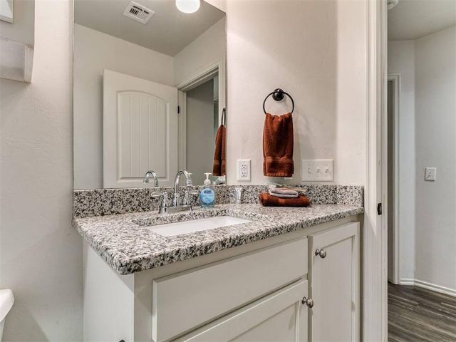 436 Chalk Hill Court, Edmond, OK 73003