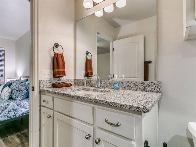 436 Chalk Hill Court, Edmond, OK 73003