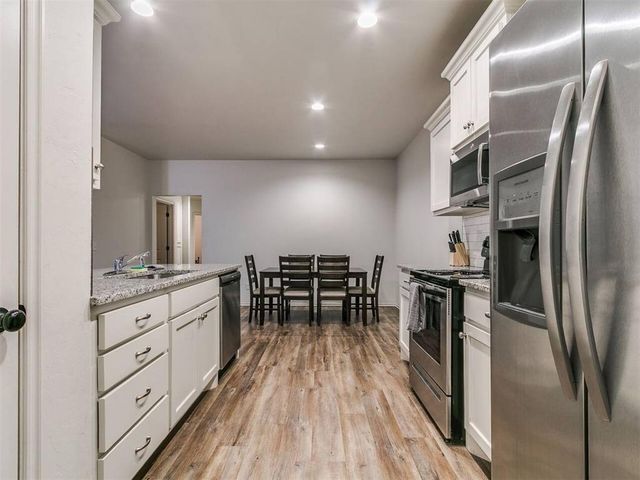 436 Chalk Hill Court, Edmond, OK 73003