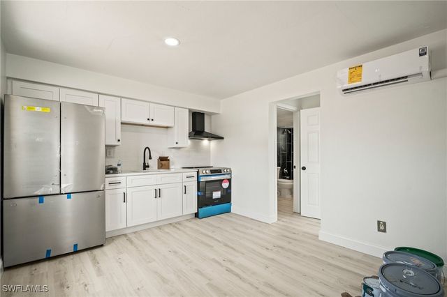 2316 Bayside ST, Naples, FL 34112