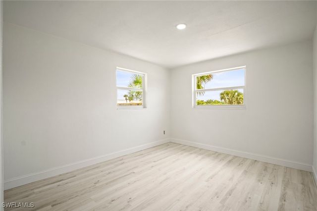 2316 Bayside ST, Naples, FL 34112