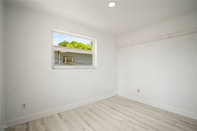 2316 Bayside ST, Naples, FL 34112