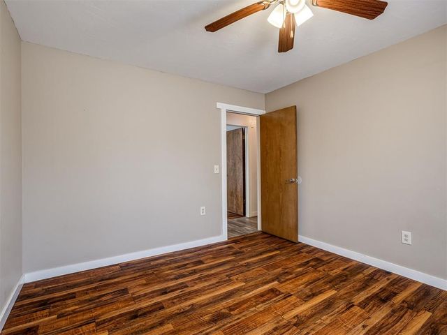 1025 E Triplett Road, Guthrie, OK 73044