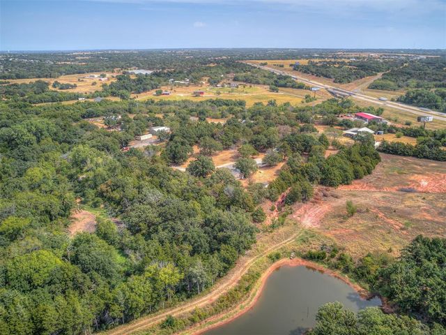 1025 E Triplett Road, Guthrie, OK 73044