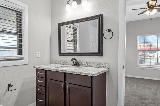 207 N Commerce, Bremond, TX 76629