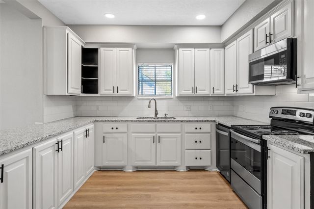 207 N Commerce, Bremond, TX 76629