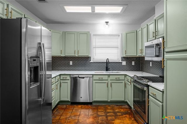 1544 Pams Path, New Braunfels, TX 78130