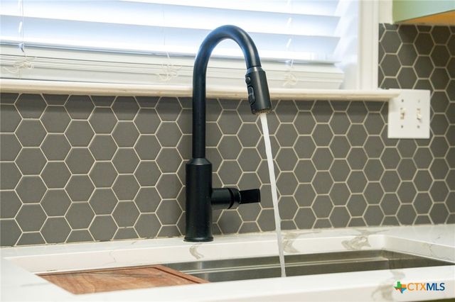 1544 Pams Path, New Braunfels, TX 78130