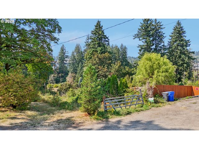 16861 Se TRISTIN Ave, Happy Valley, OR 97086