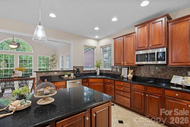 6111 Savannah Grace Lane, Huntersville, NC 28078