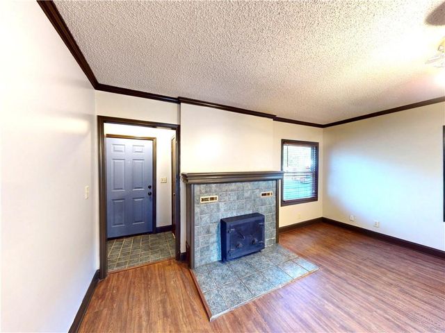 311 S Lynn Street, Nevada, MO 64772