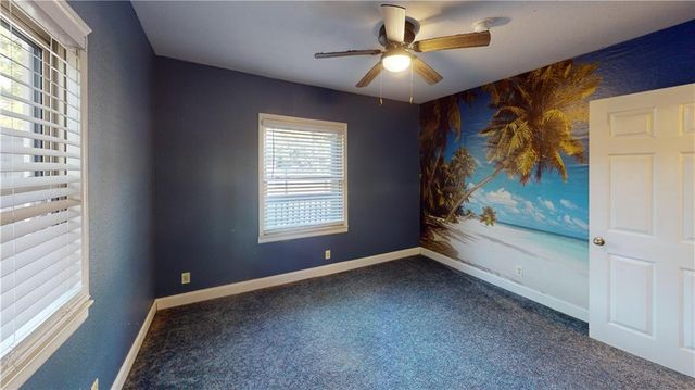 311 S Lynn Street, Nevada, MO 64772