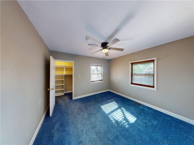 311 S Lynn Street, Nevada, MO 64772