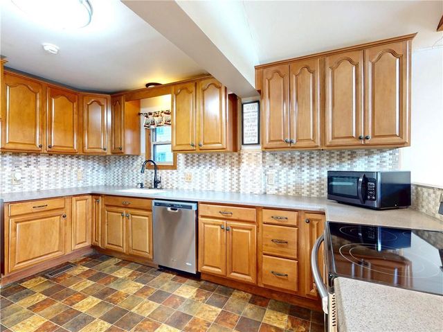 311 S Lynn Street, Nevada, MO 64772