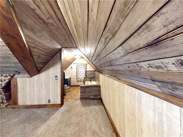 311 S Lynn Street, Nevada, MO 64772