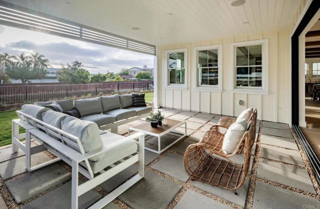 828 Conestoga Ct, Encinitas, CA 92024