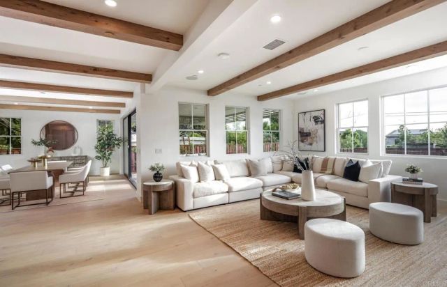 828 Conestoga Ct, Encinitas, CA 92024