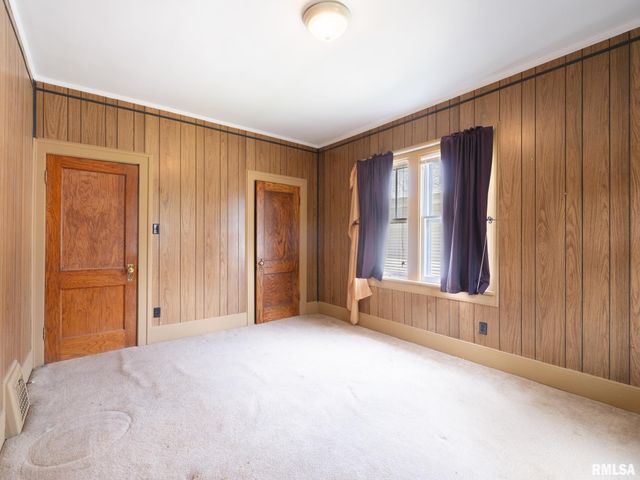 733 E MCCLURE Avenue, Peoria, IL 61603