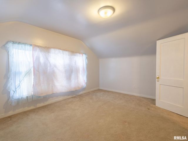 733 E MCCLURE Avenue, Peoria, IL 61603