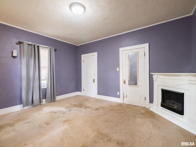 733 E MCCLURE Avenue, Peoria, IL 61603