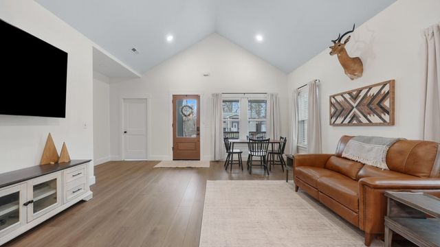 7311 Shamrock Lane, Hixson, TN 37343